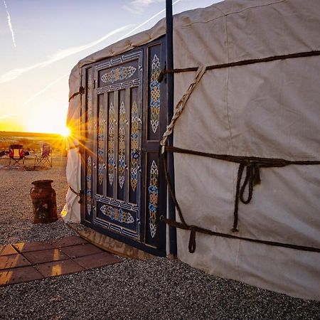 Family Style Star Gazing Yurt Hotel Twentynine Palms Buitenkant foto