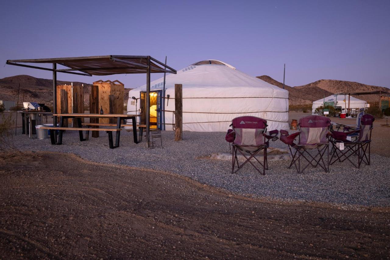 Family Style Star Gazing Yurt Hotel Twentynine Palms Buitenkant foto